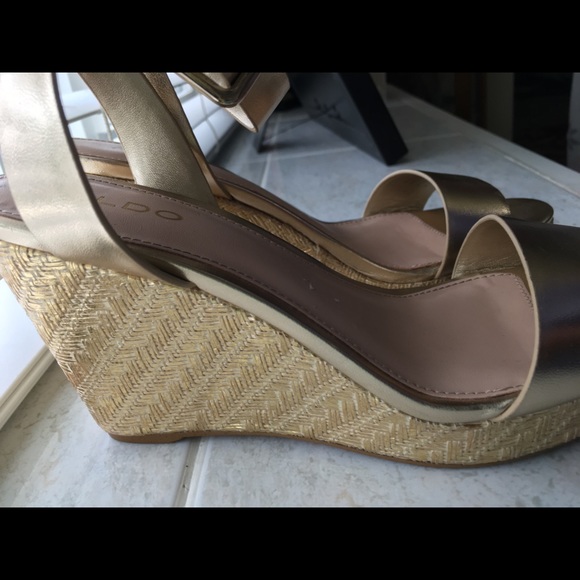 Shoes - Picture 7 of 12